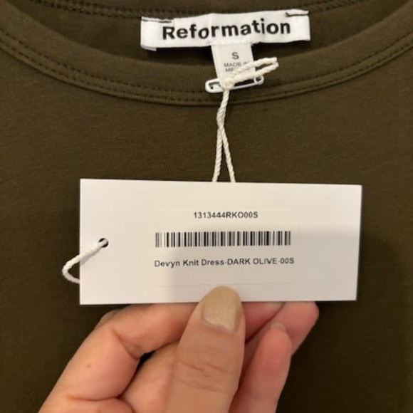 NWT Reformation Devyn Knit Dress is Olive Green Size S - Picture 4 of 7